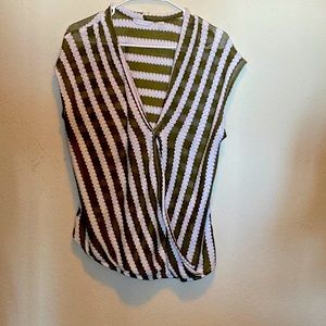 Cargo green stripped knitted blouse. Size: L